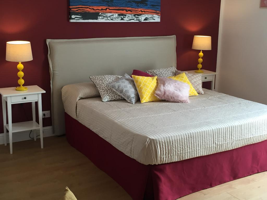 Toledo Boutique Studio Apartments Наполи Екстериор снимка